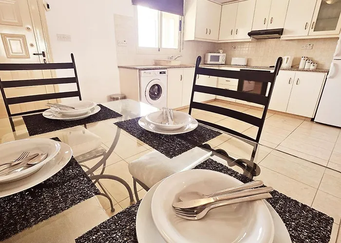 アパート Delightful Poolside